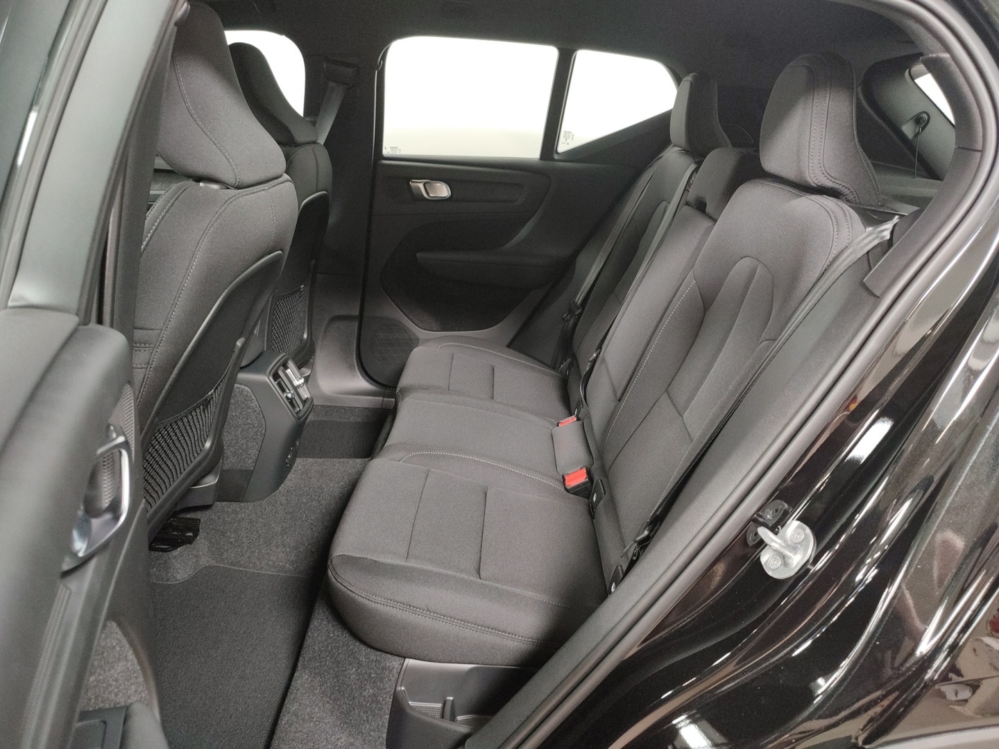 VOLVO EX40 2027