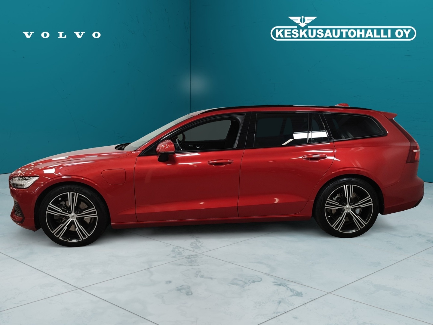 VOLVO V60 2021