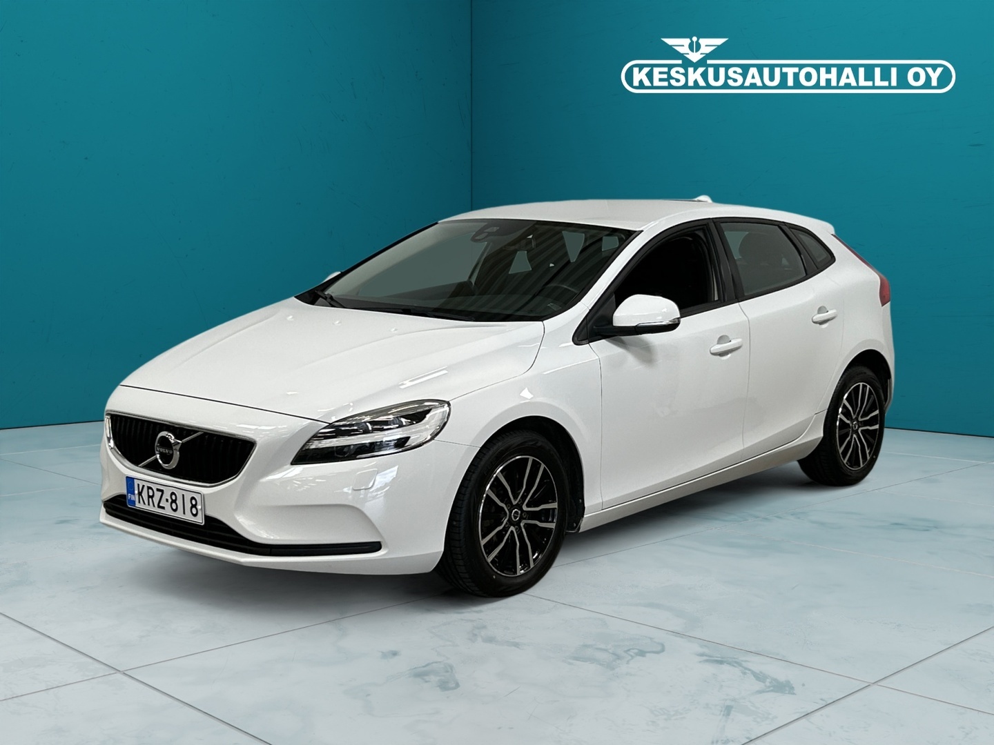 VOLVO V40 2017