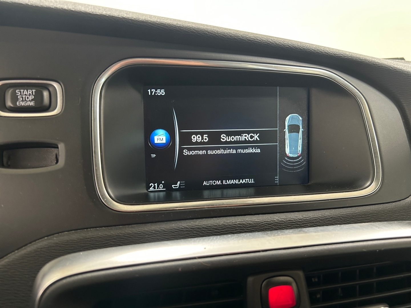 VOLVO V40 2017