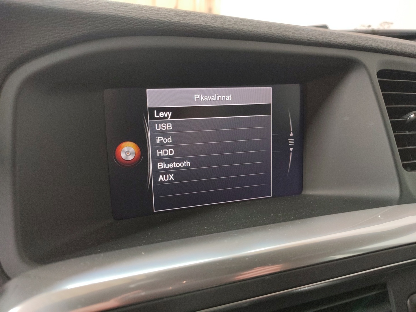 VOLVO S60 2018