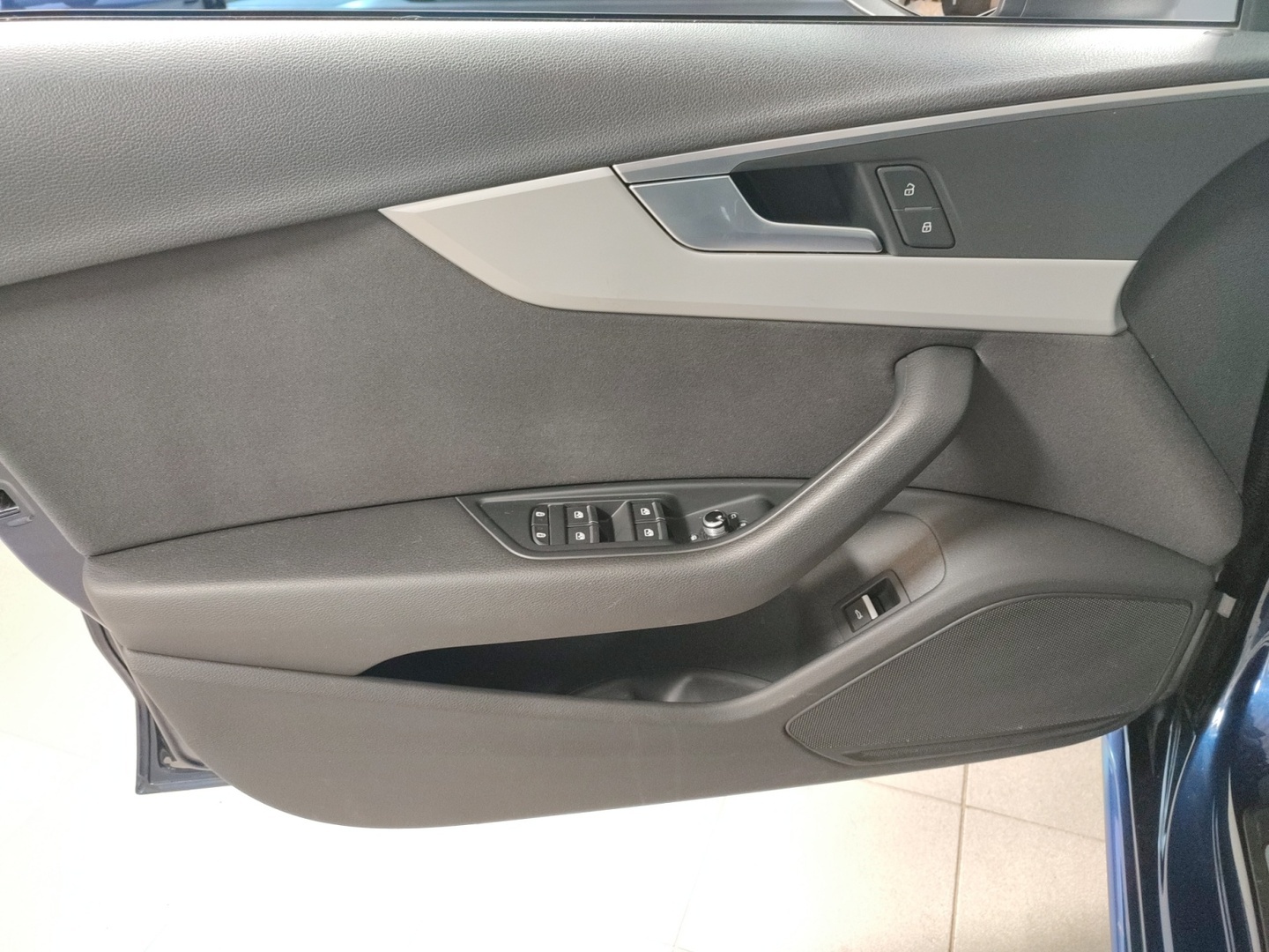 AUDI A4 2020