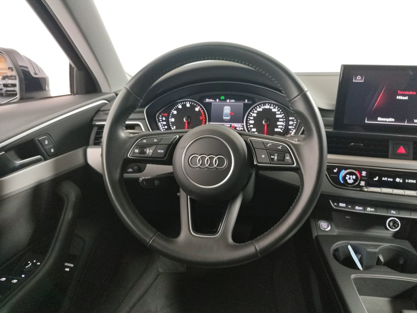 AUDI A4 2020