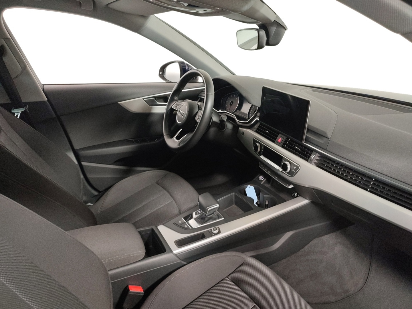 AUDI A4 2020