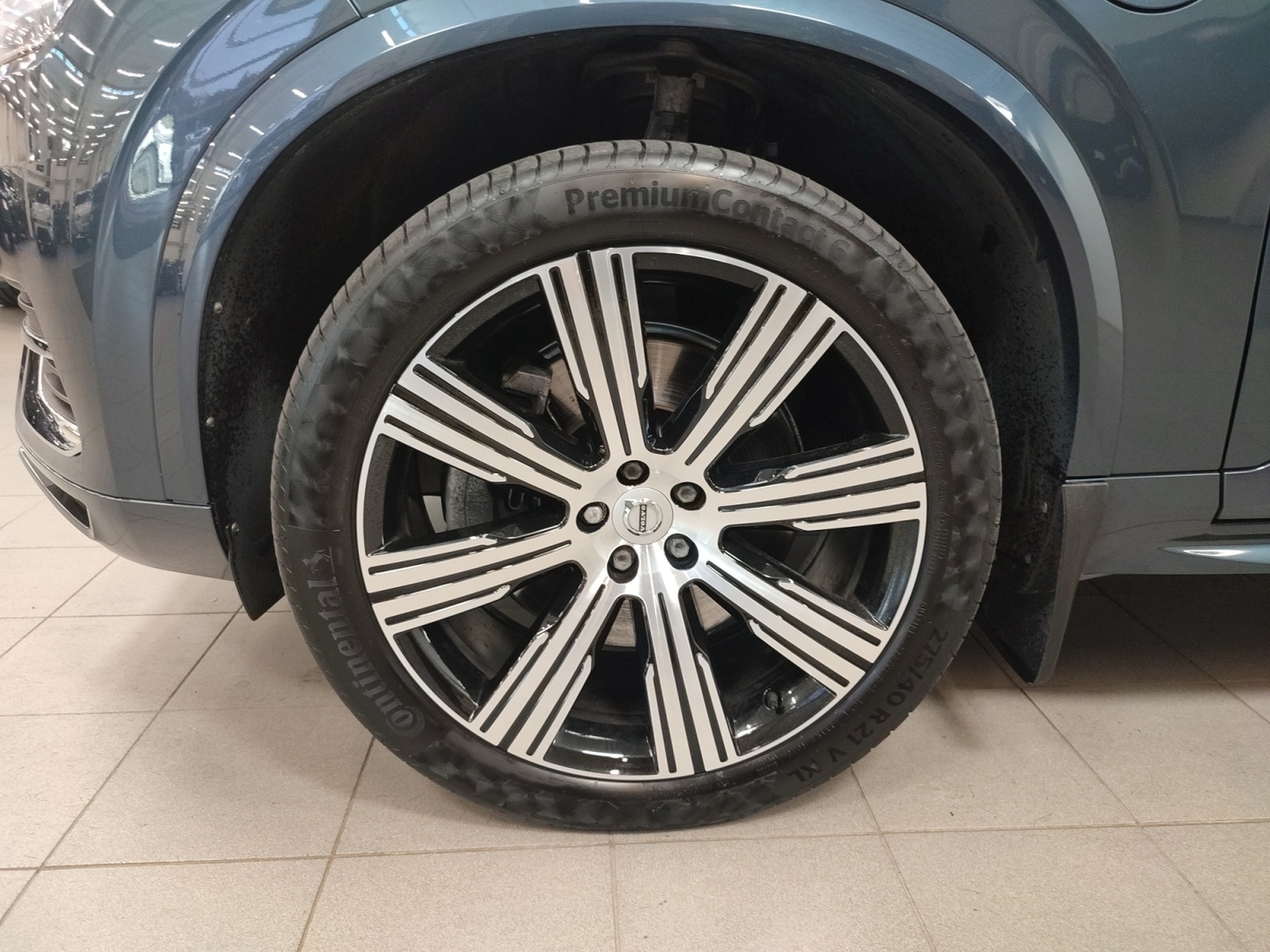 VOLVO XC90 2021