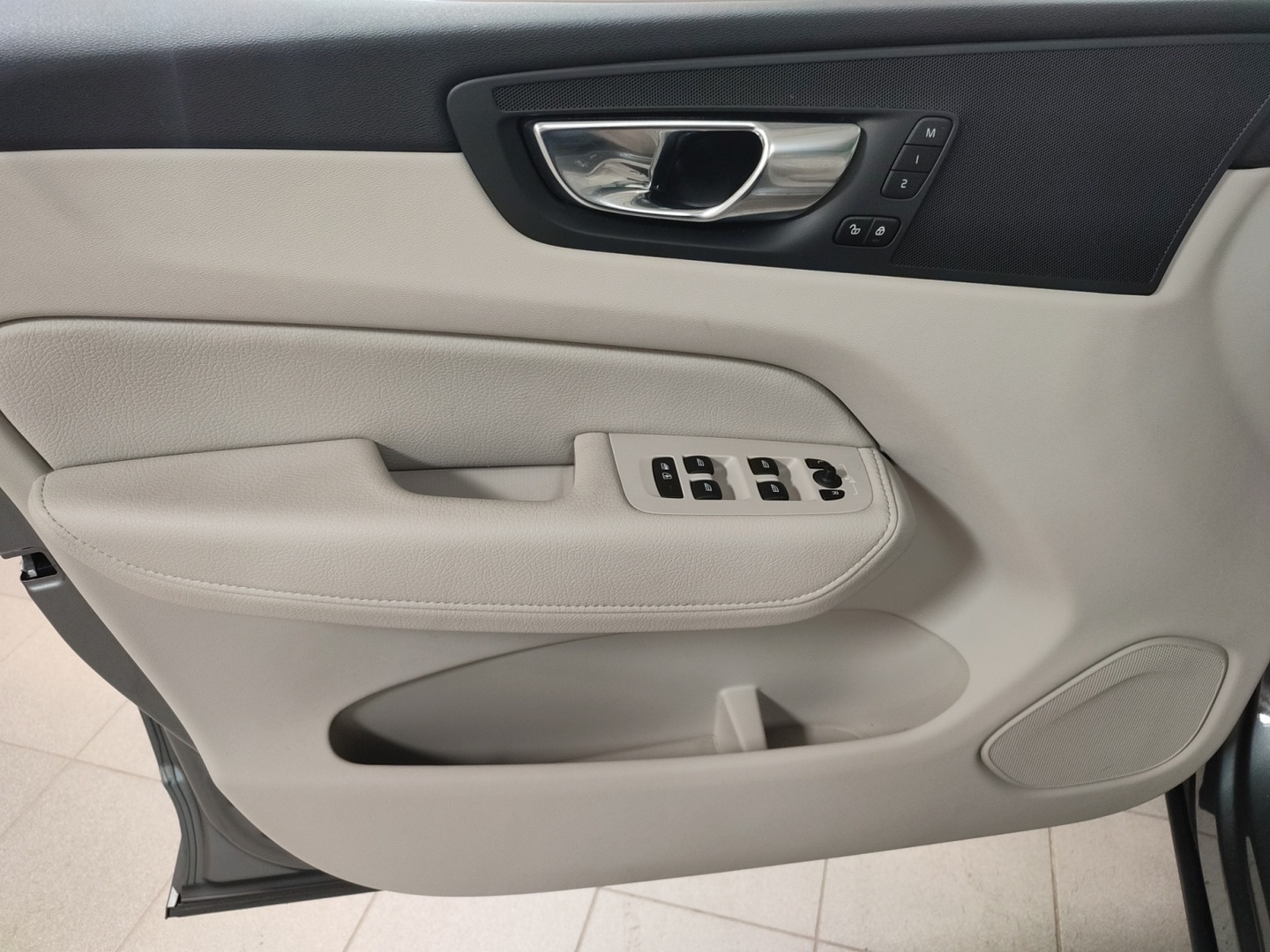 VOLVO XC60 2021
