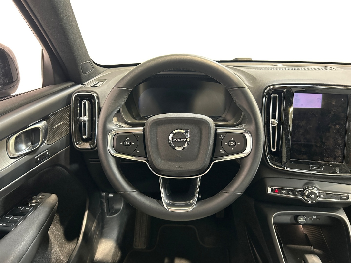 VOLVO EX40 2026