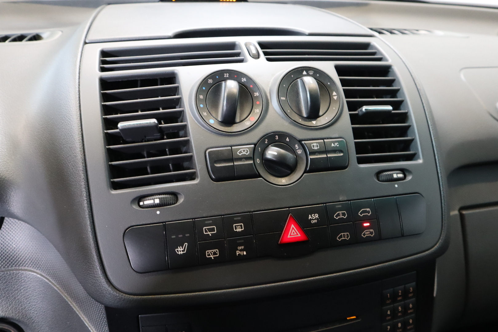 MERCEDES-BENZ Vito 2014