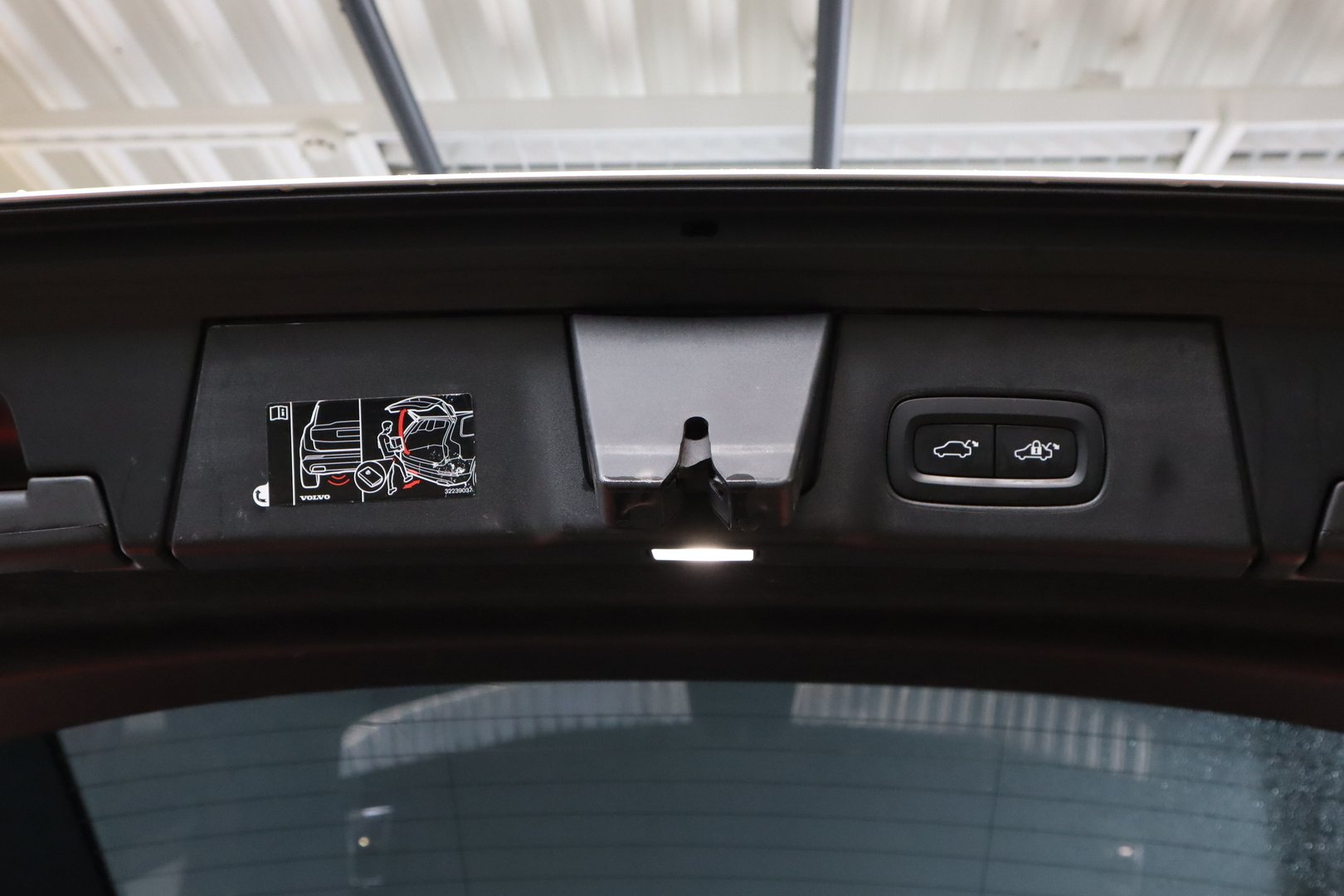 VOLVO V90 Cross Country 2018