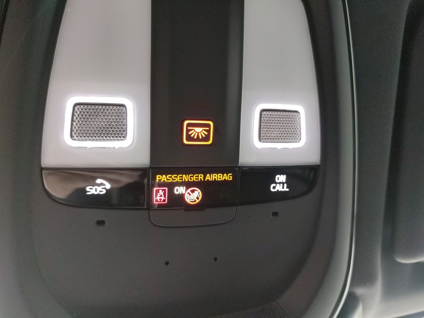 VOLVO XC60 2022