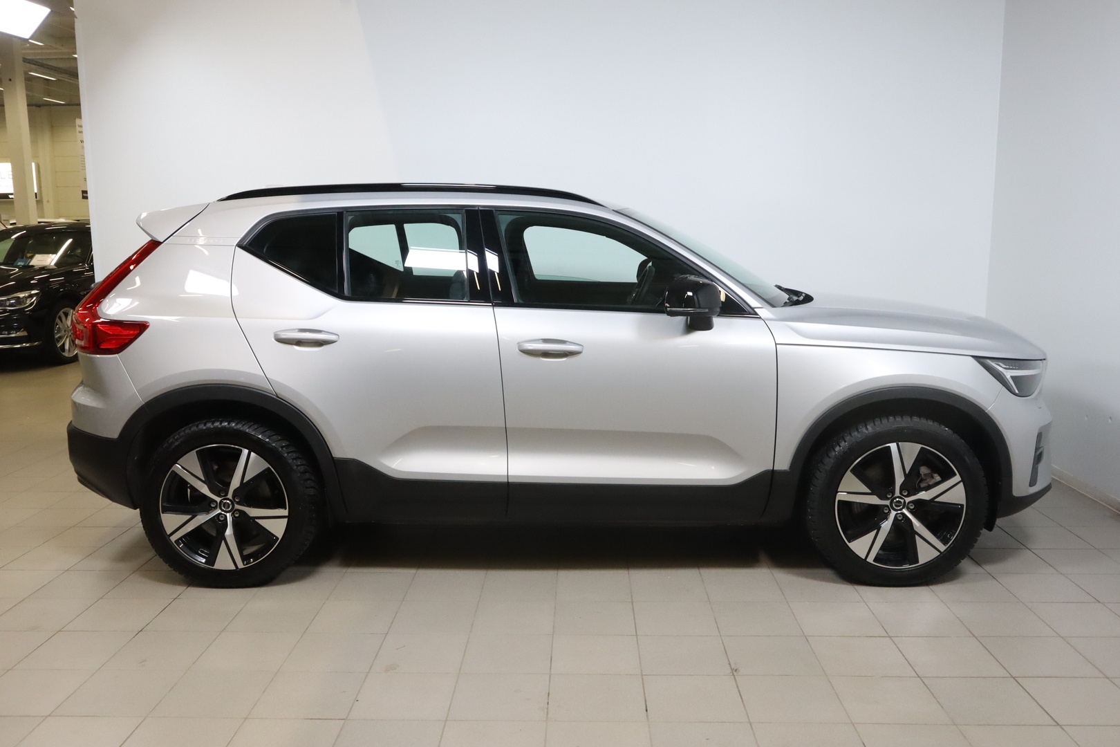 VOLVO XC40 2023