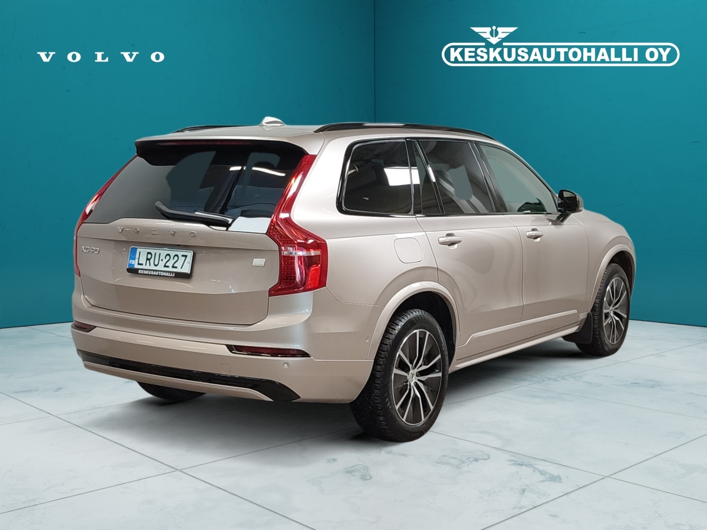 VOLVO XC90 2023