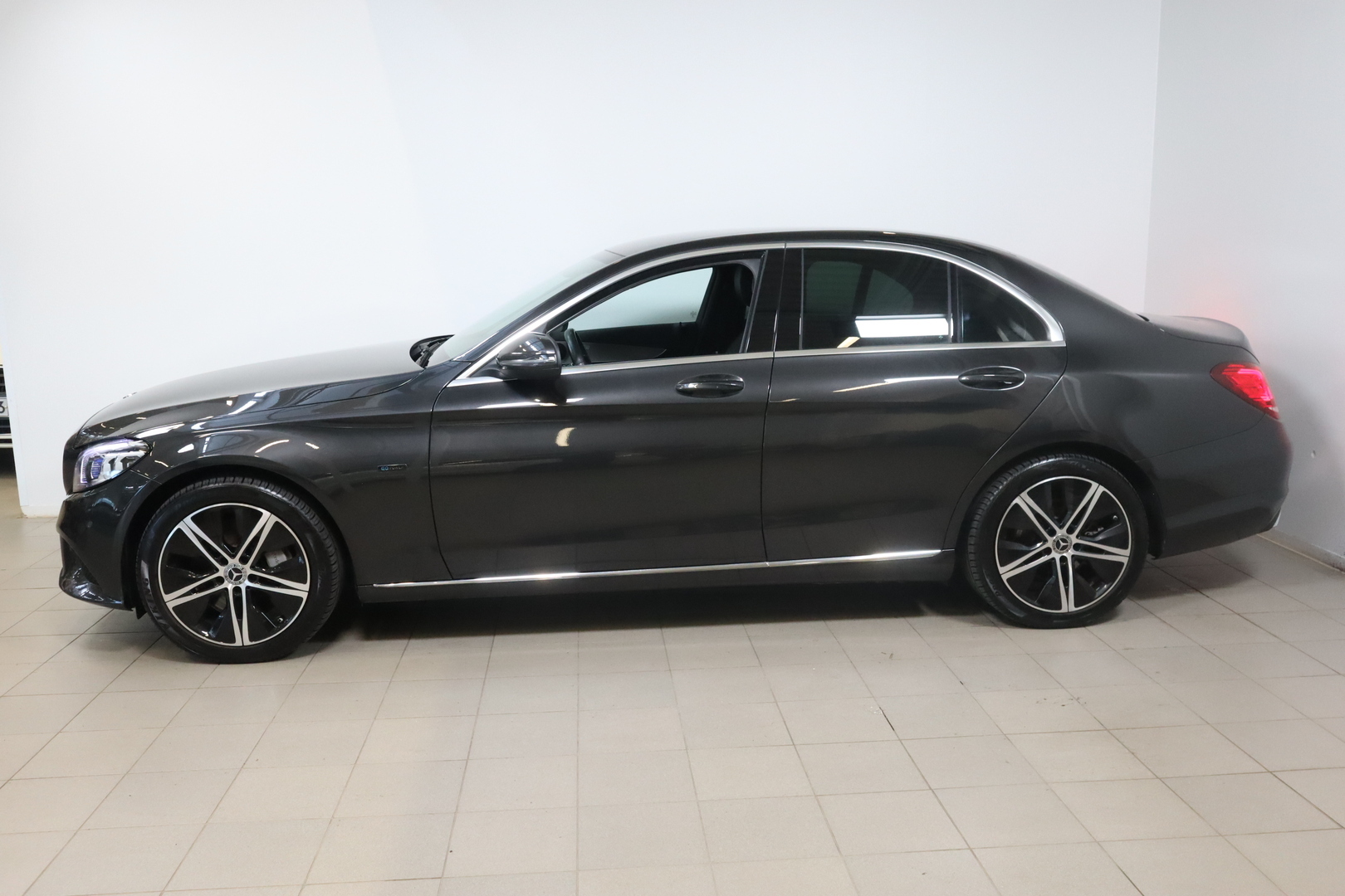 MERCEDES-BENZ C 2020