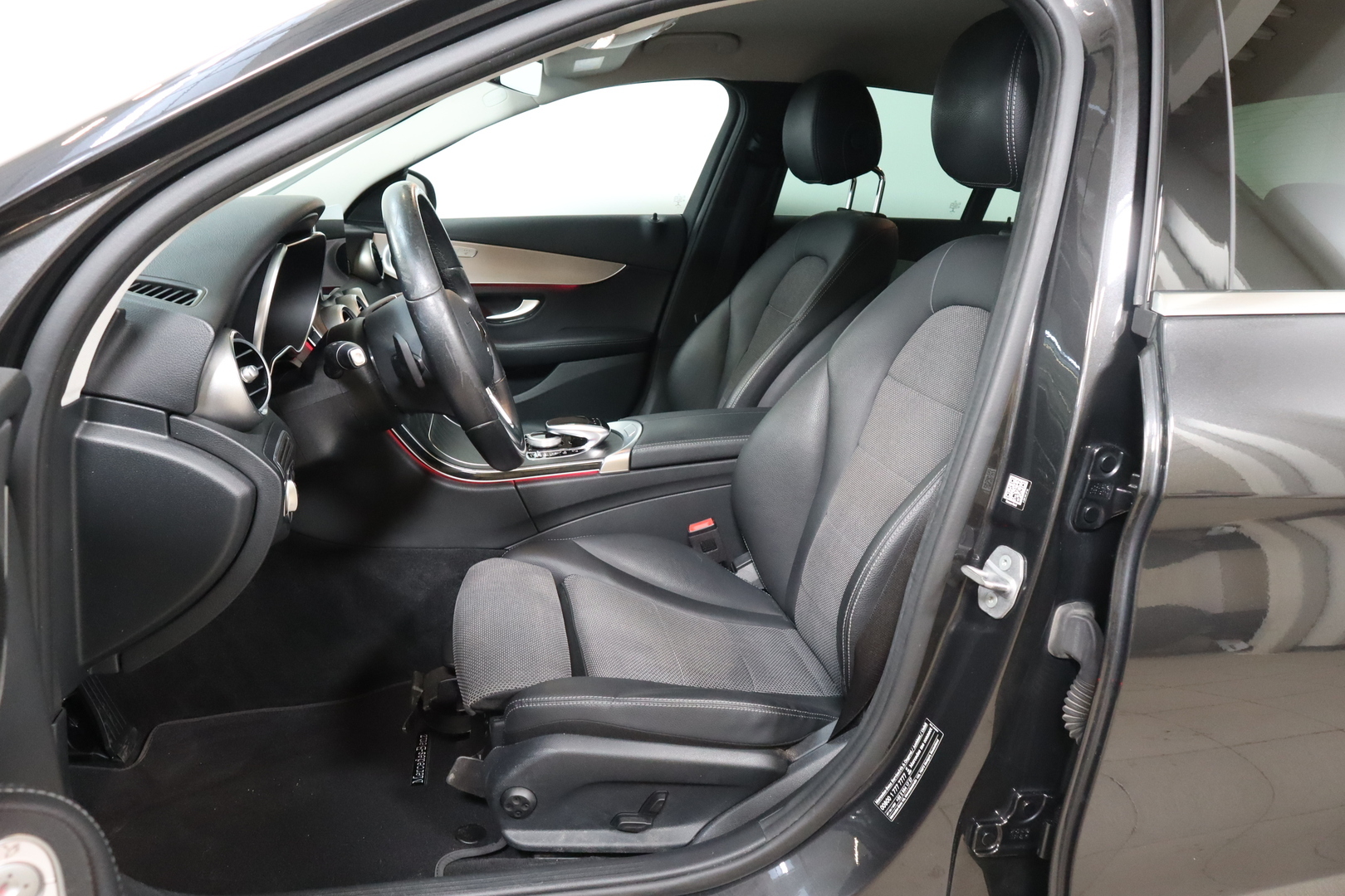 MERCEDES-BENZ C 2020