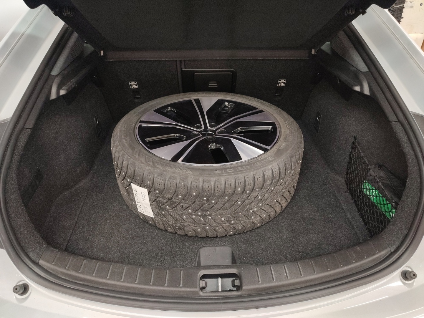 POLESTAR 2 2023