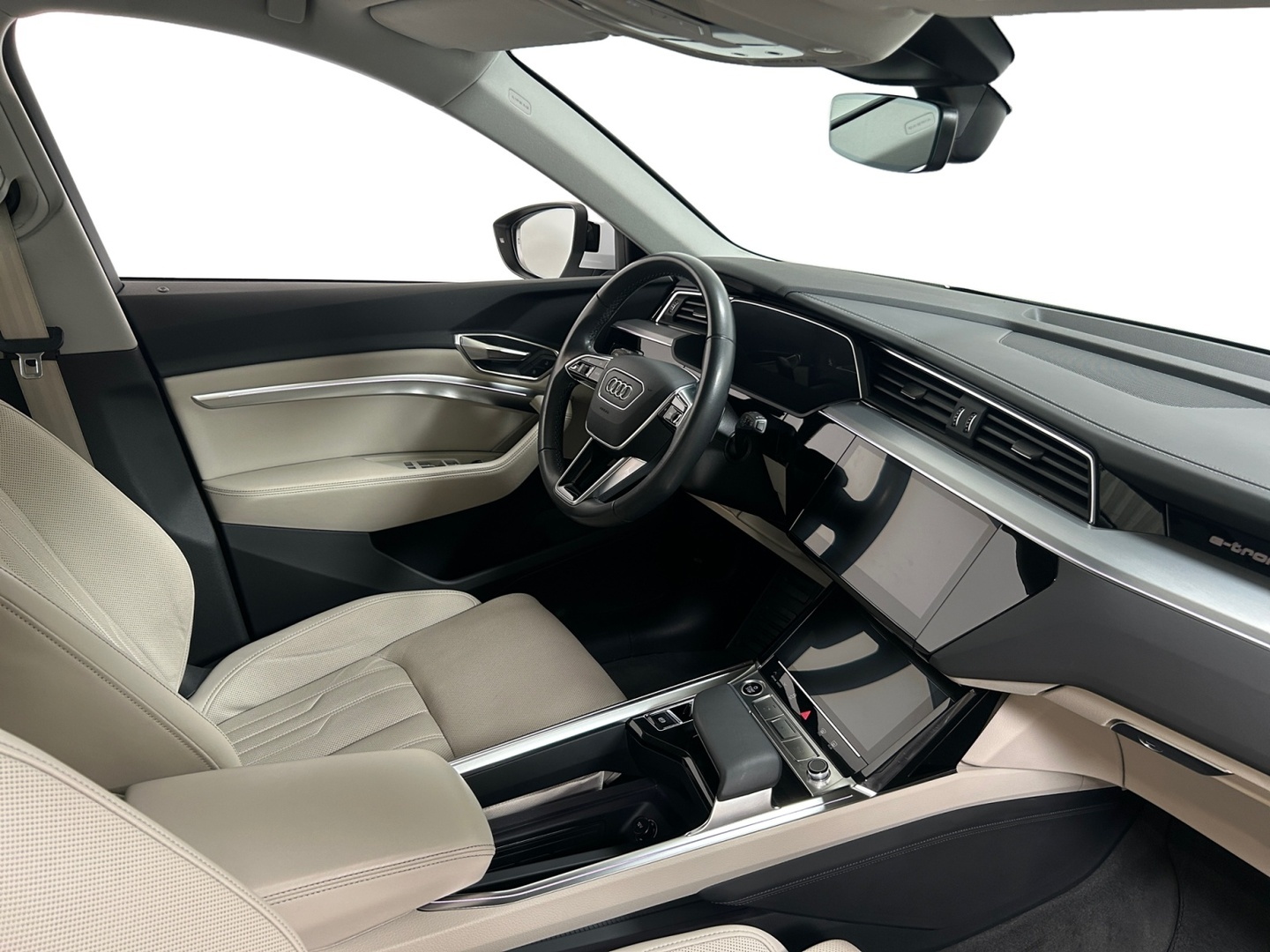 AUDI Q8 e-tron 2023