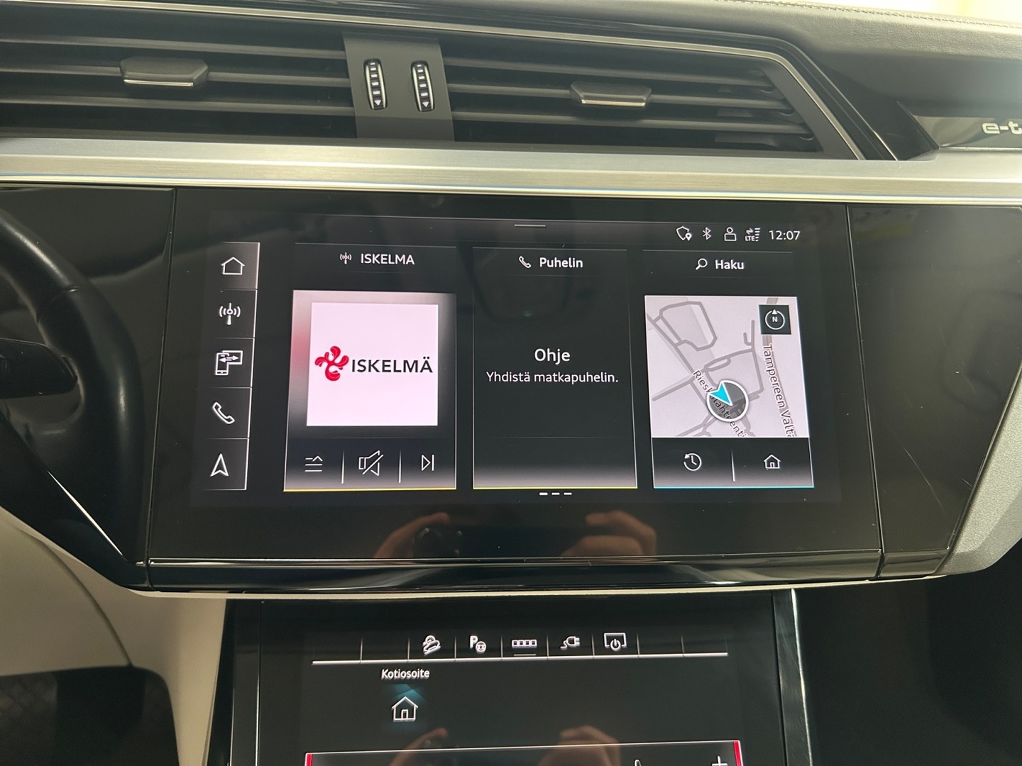 AUDI Q8 e-tron 2023