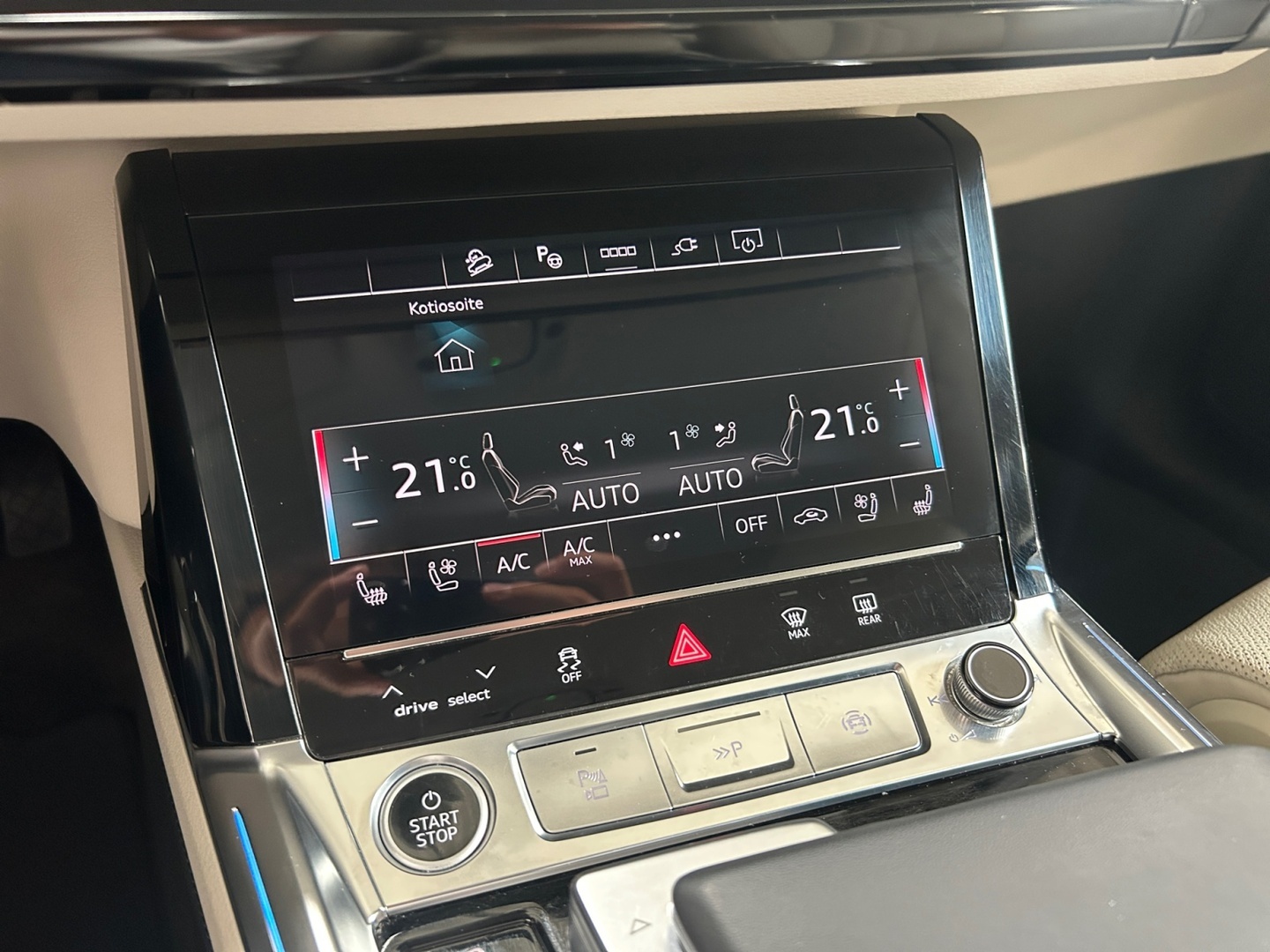 AUDI Q8 e-tron 2023