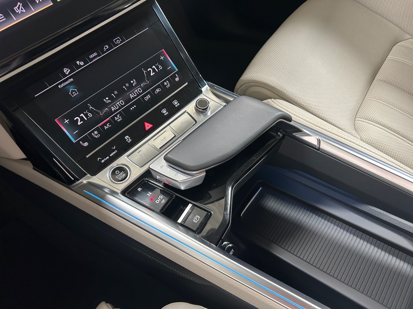 AUDI Q8 e-tron 2023