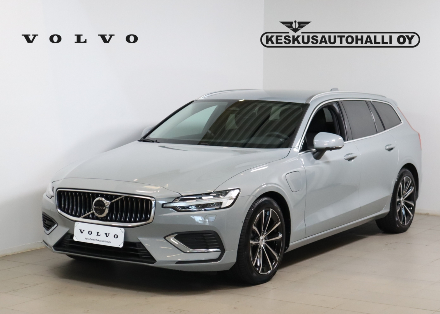 VOLVO V60 2025
