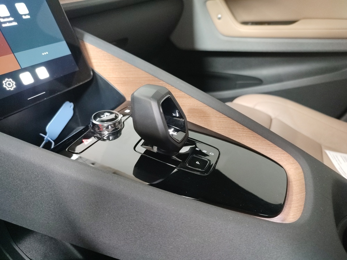POLESTAR 2 2022