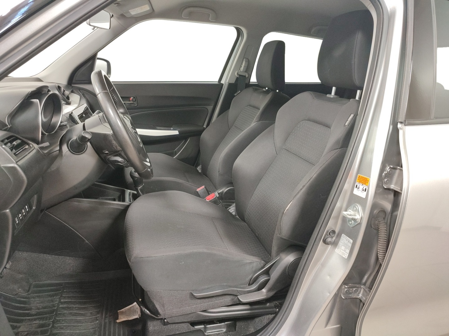 SUZUKI Swift 2019