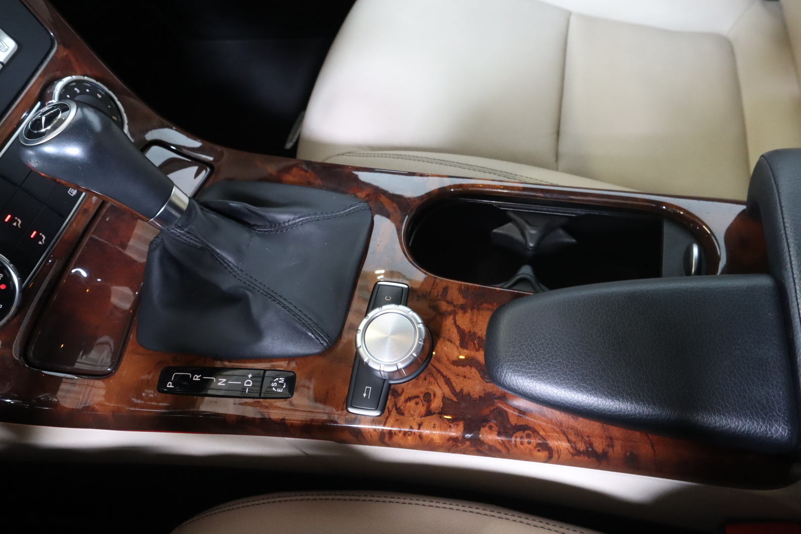 MERCEDES-BENZ SLK Avoauto 2011