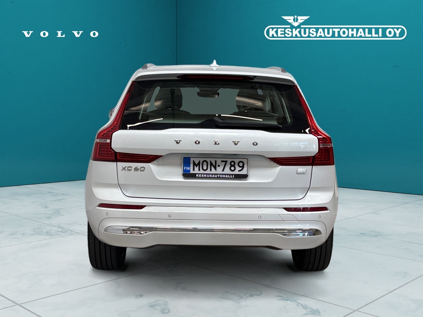 VOLVO XC60 2023