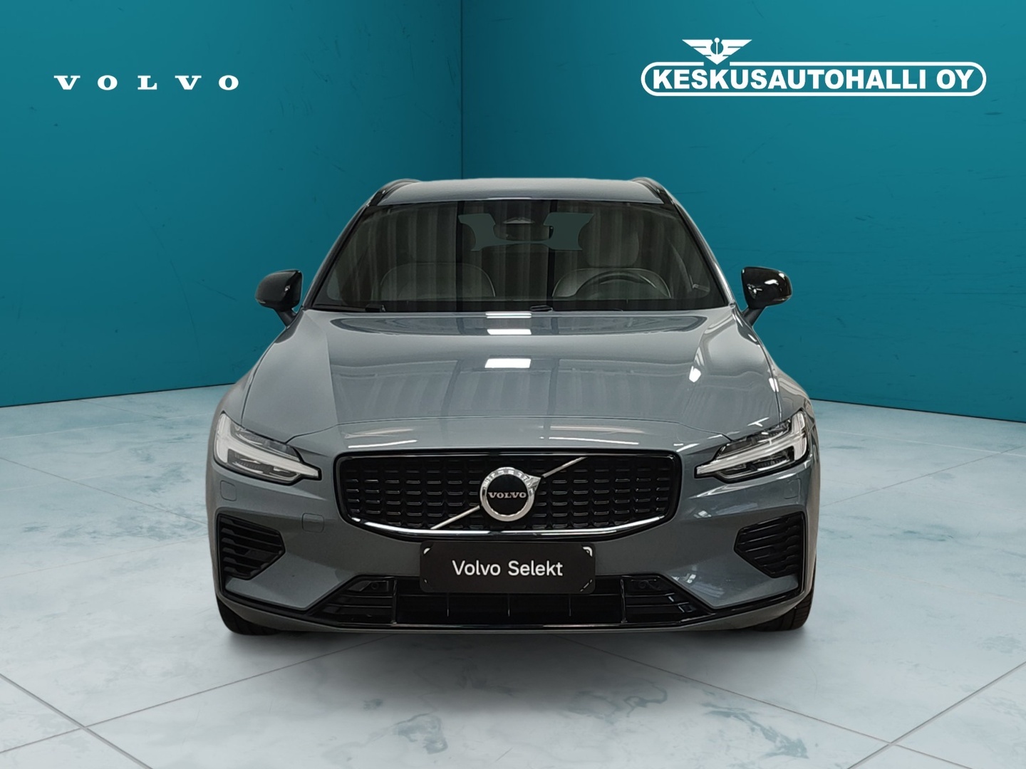 VOLVO V60 2023