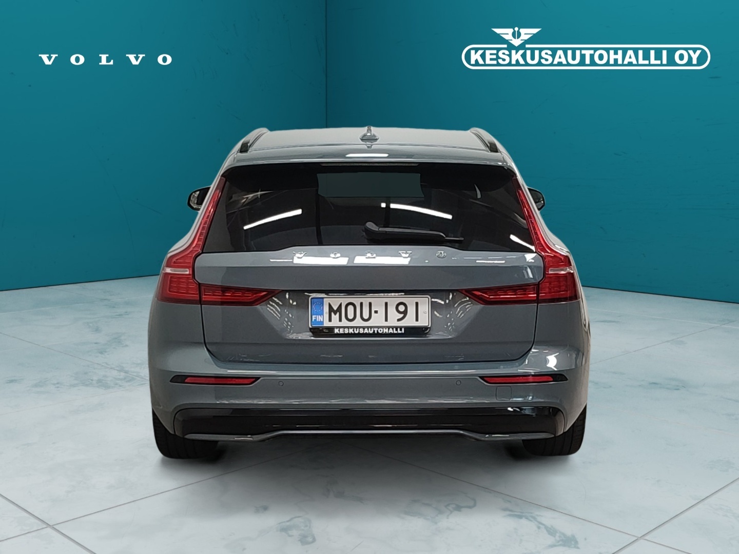 VOLVO V60 2023