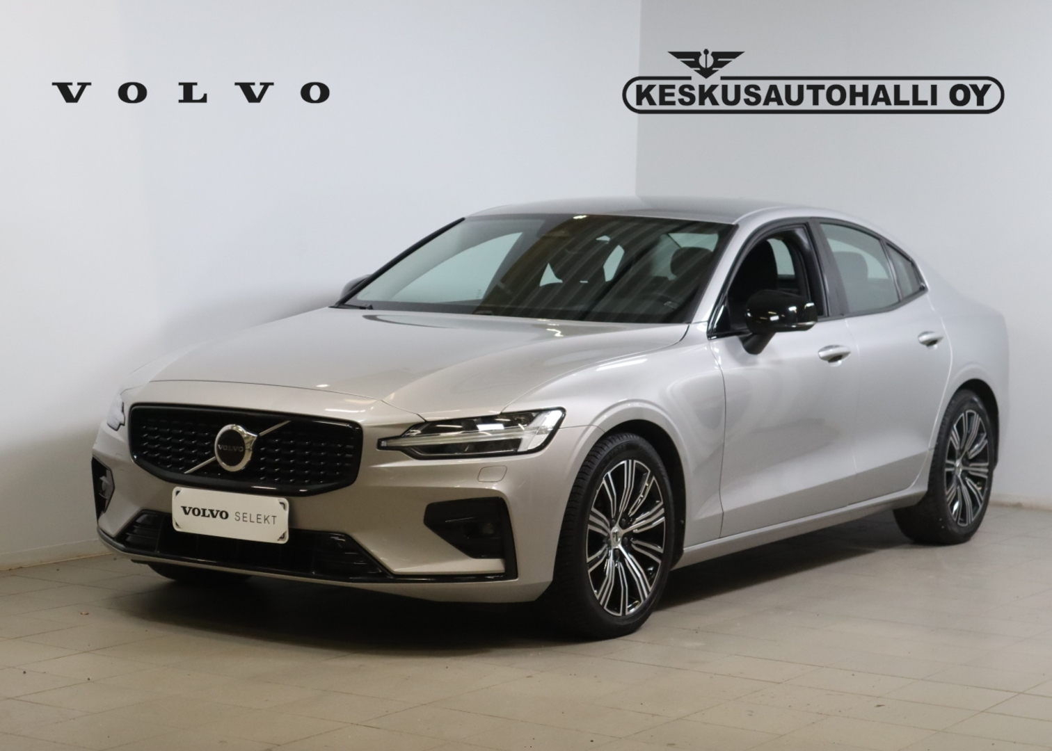 VOLVO S60 2023