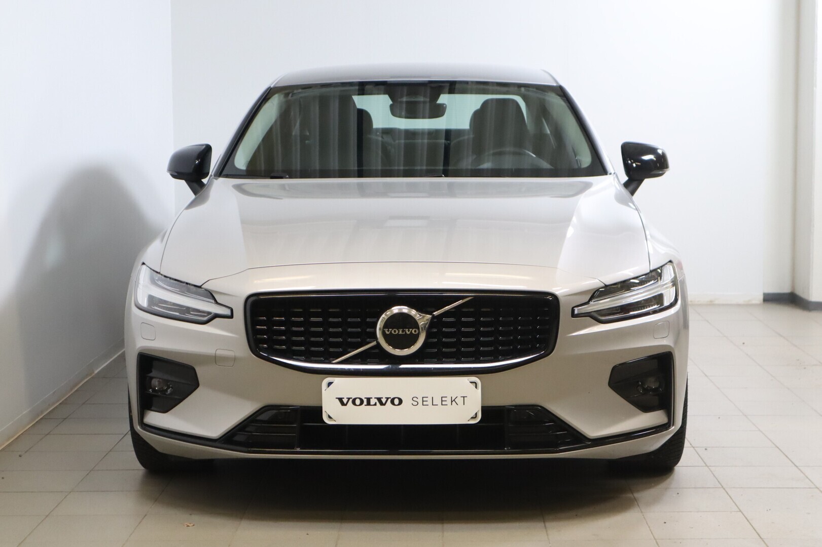 VOLVO S60 2023