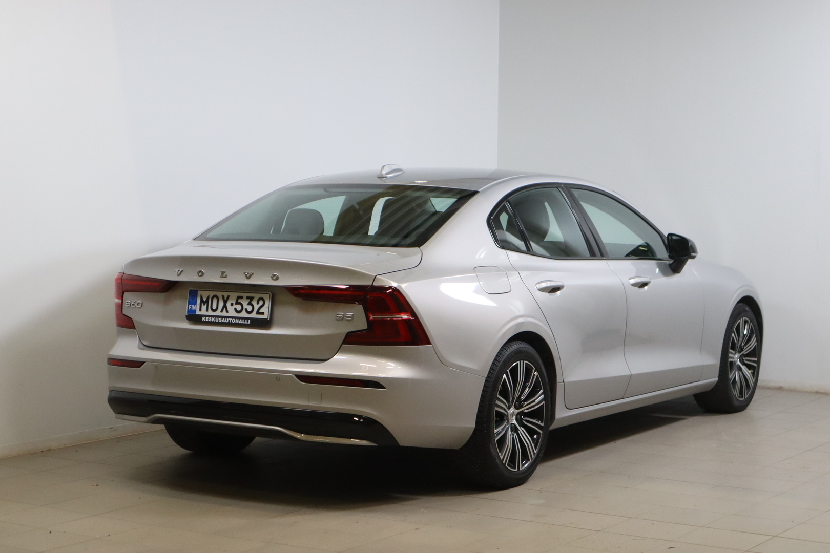 VOLVO S60 2023