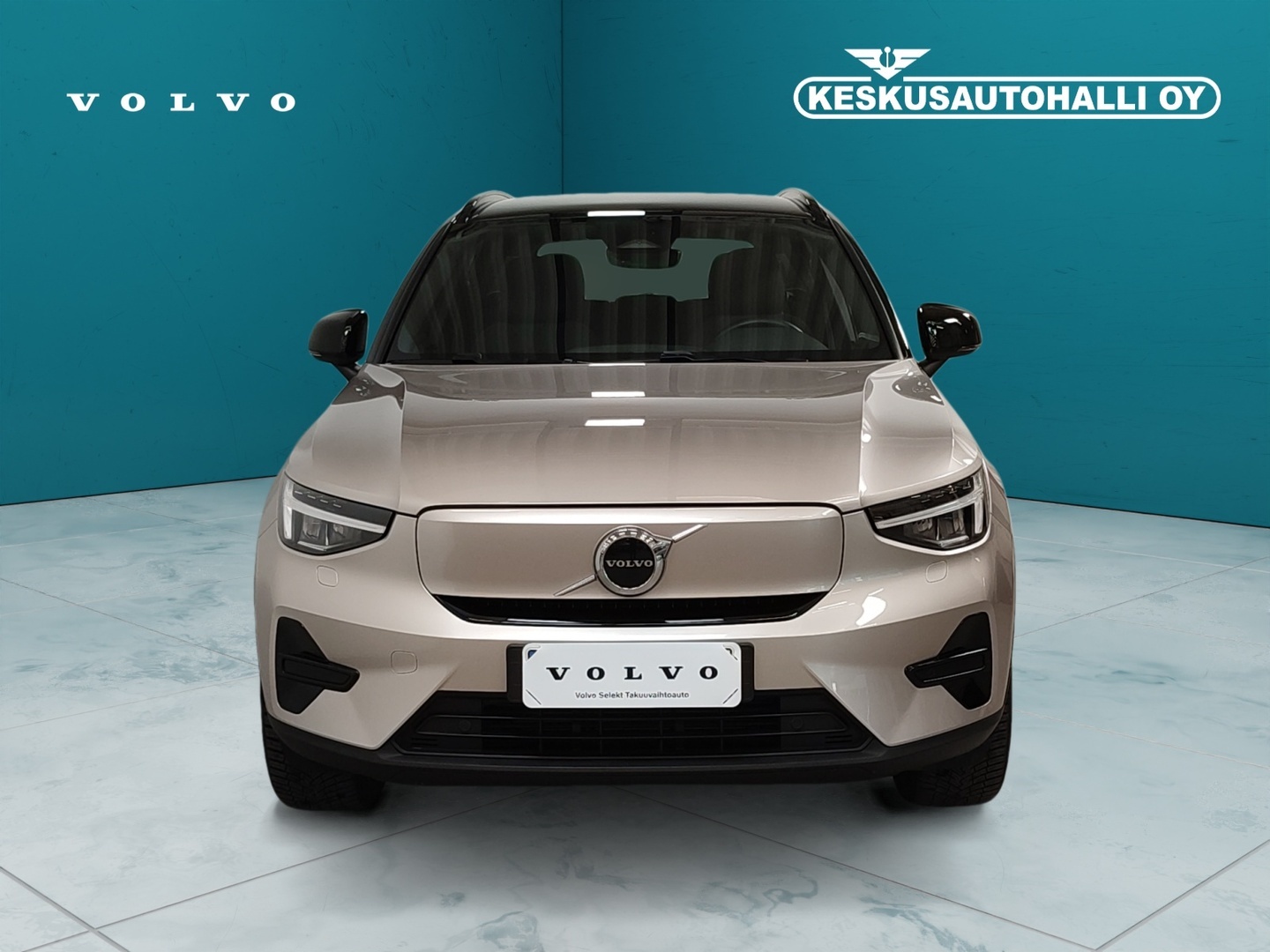 VOLVO XC40 2023