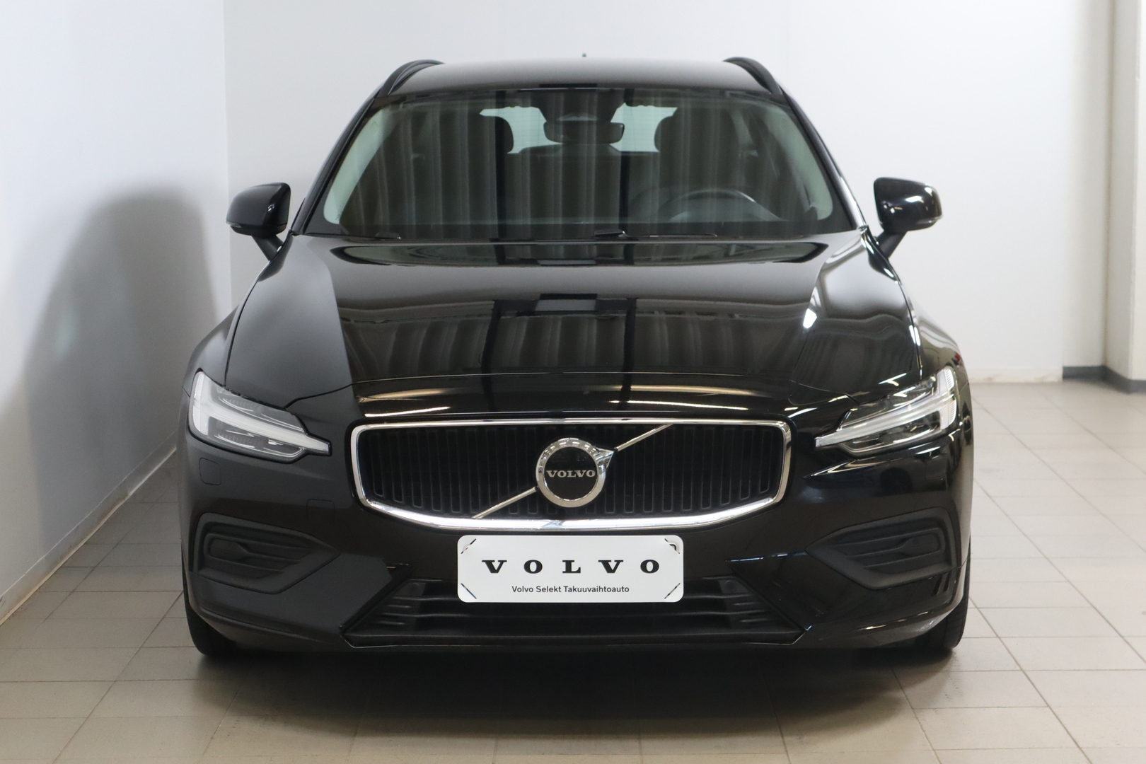 VOLVO V60 2023