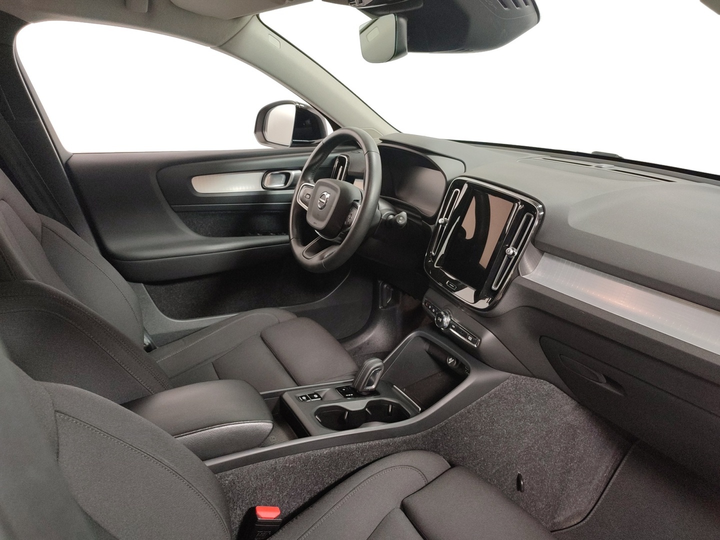 VOLVO XC40 2021