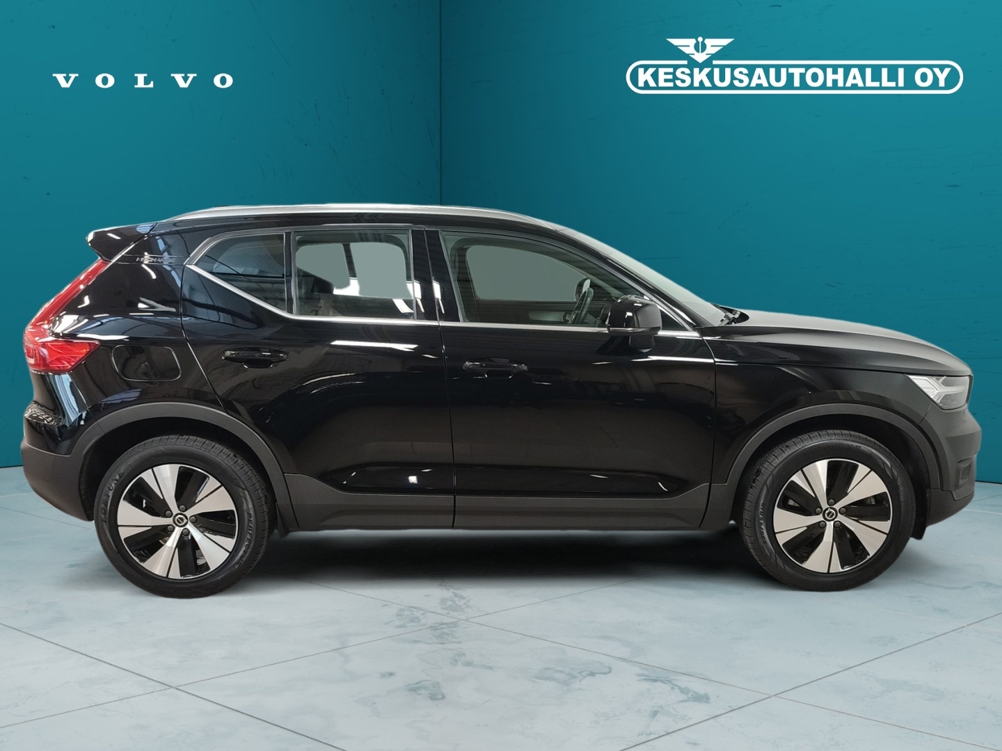VOLVO XC40 2021