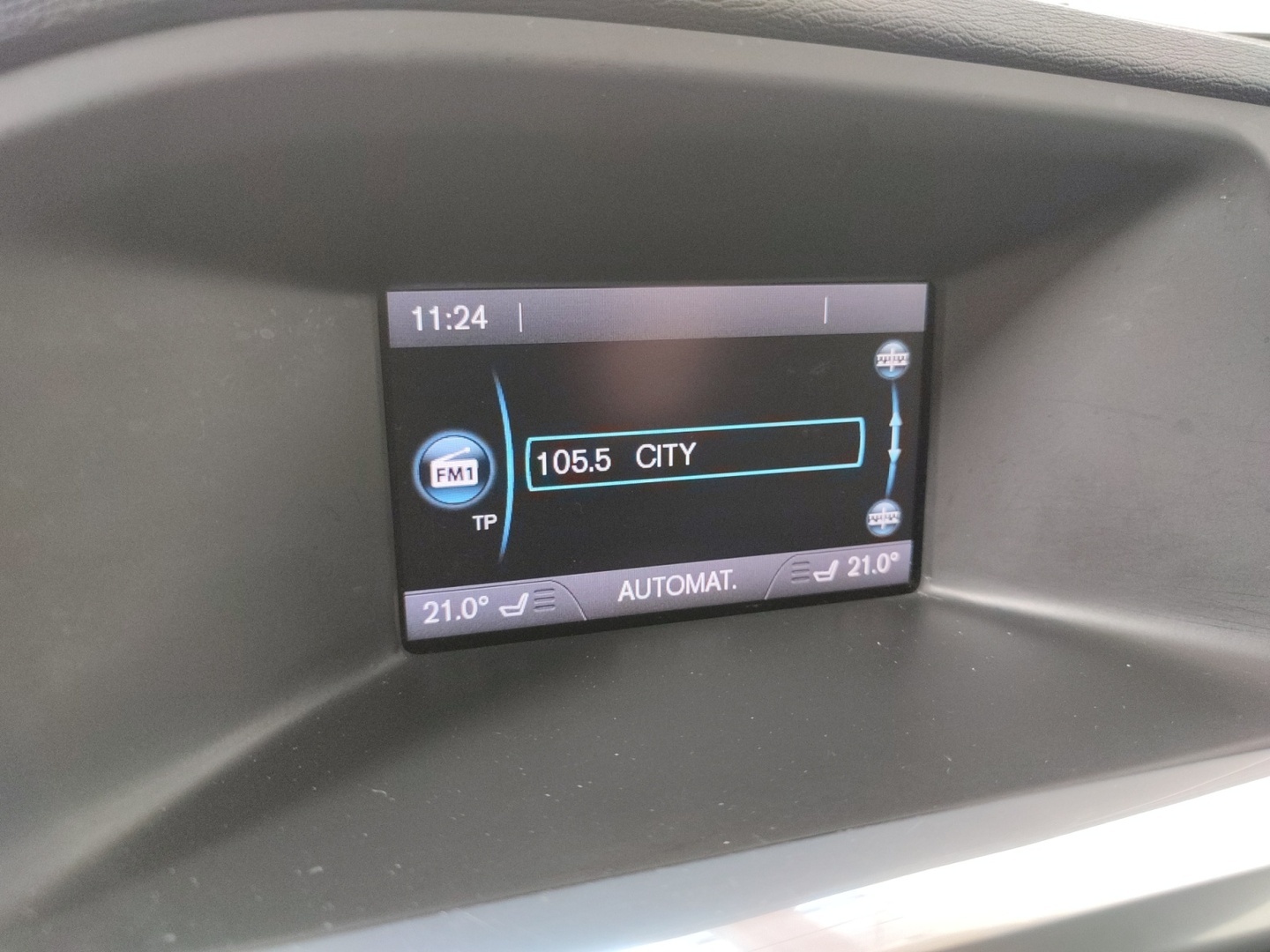 VOLVO V60 2016