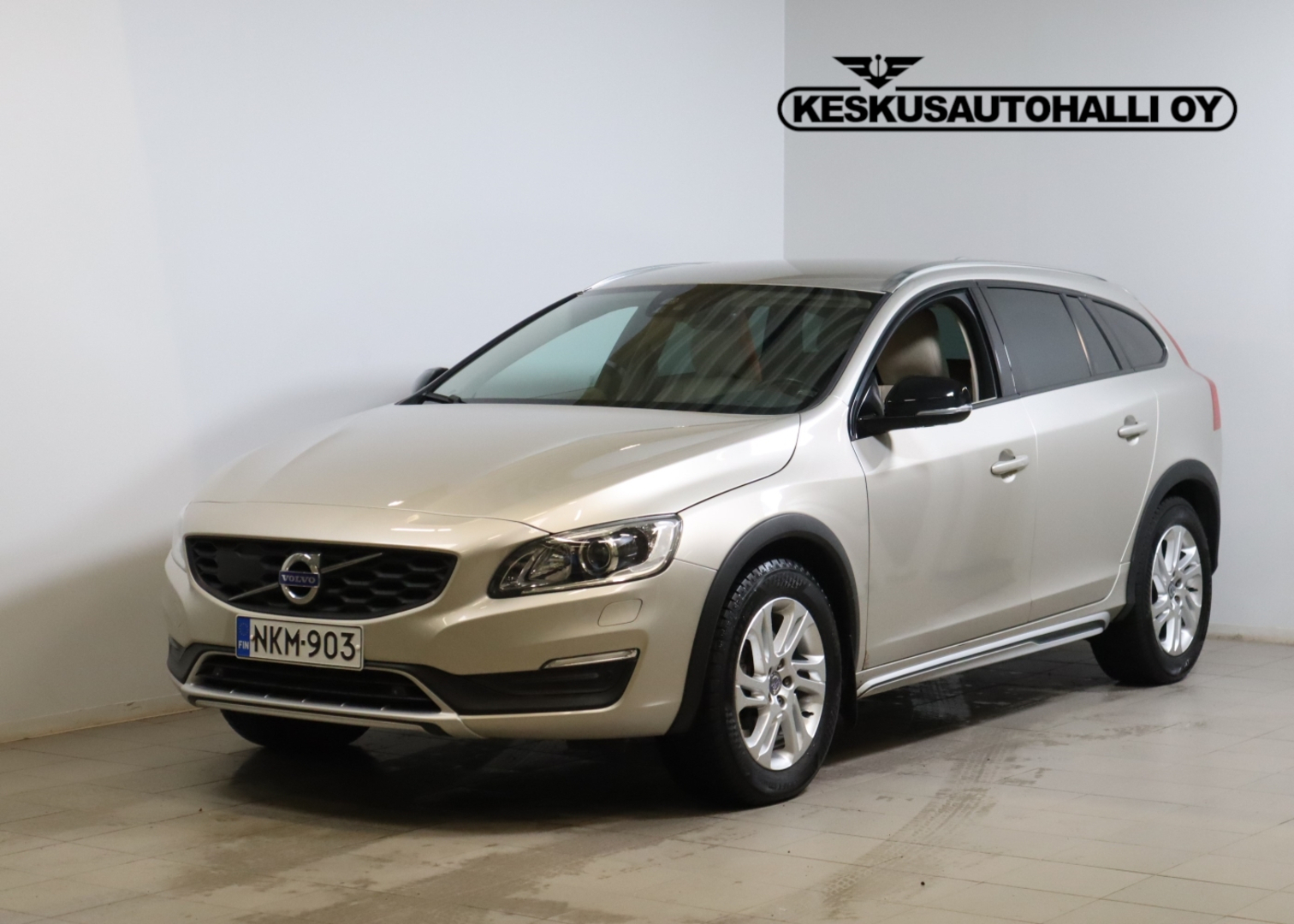 VOLVO V60 Cross Country 2017