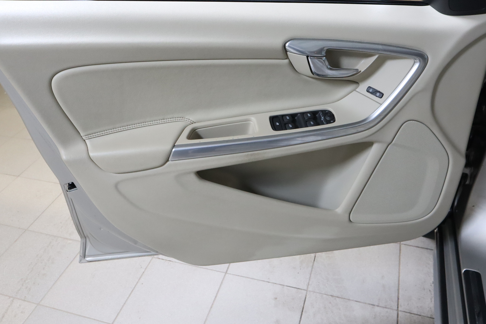 VOLVO V60 Cross Country 2017