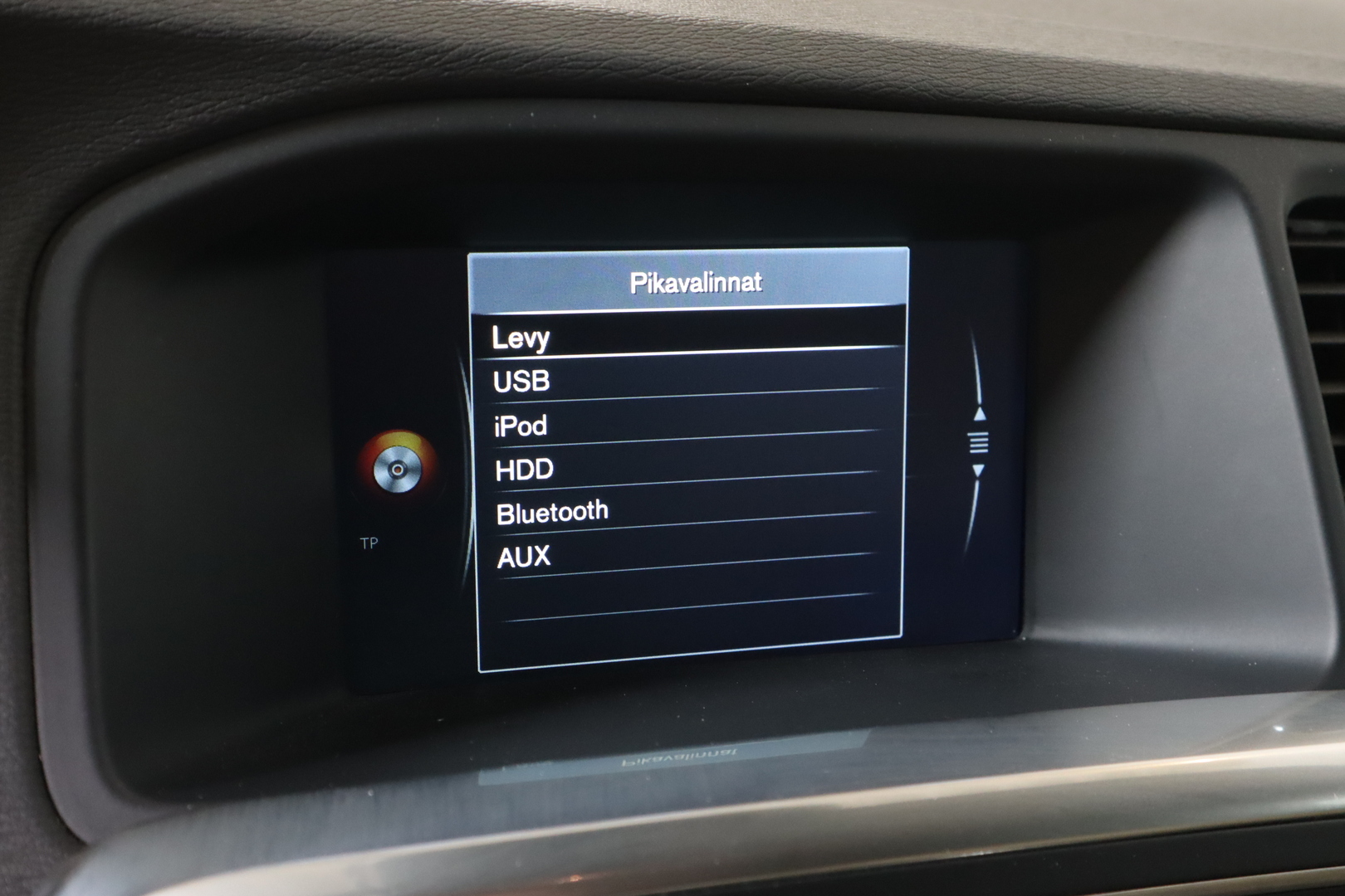 VOLVO V60 Cross Country 2017