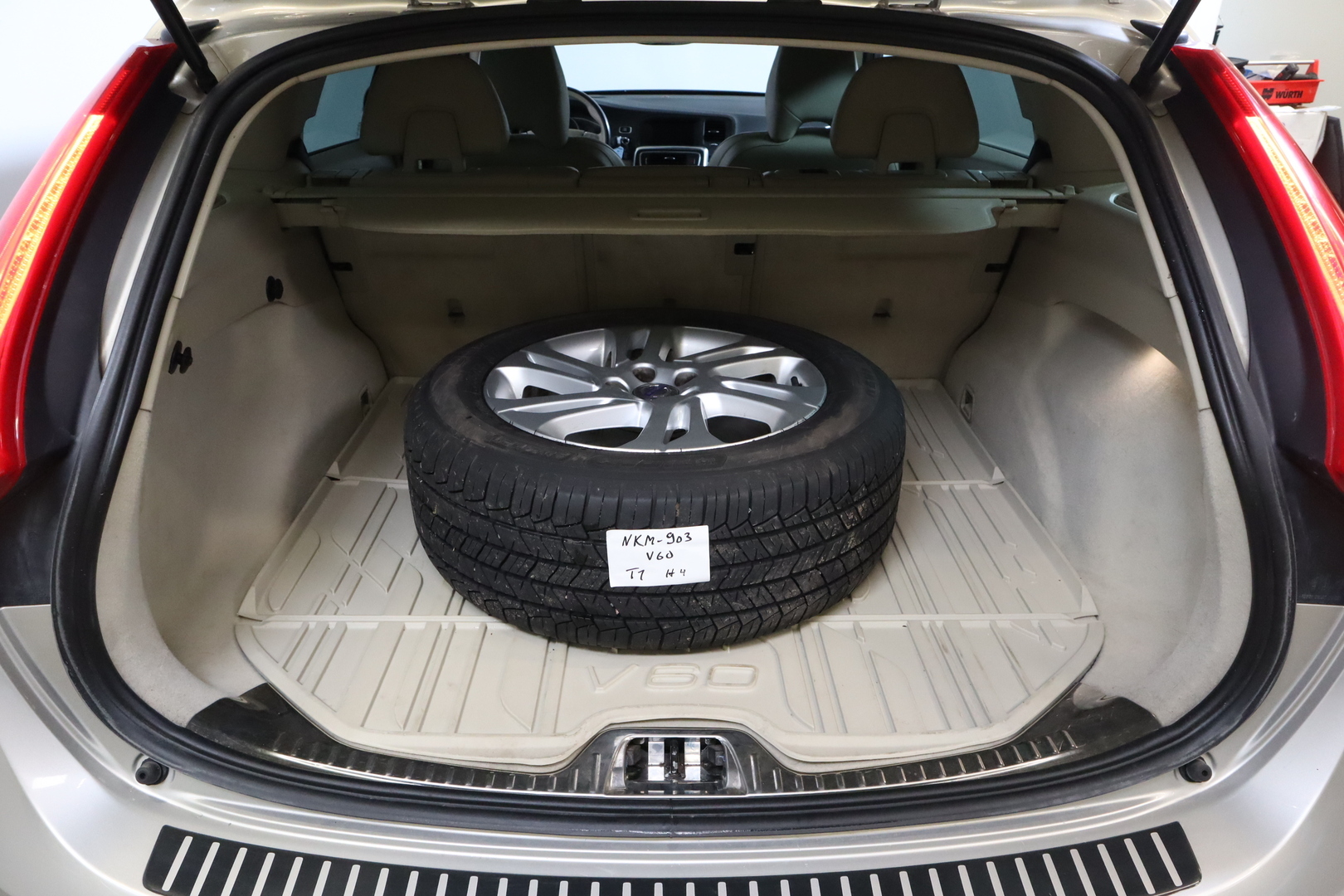 VOLVO V60 Cross Country 2017