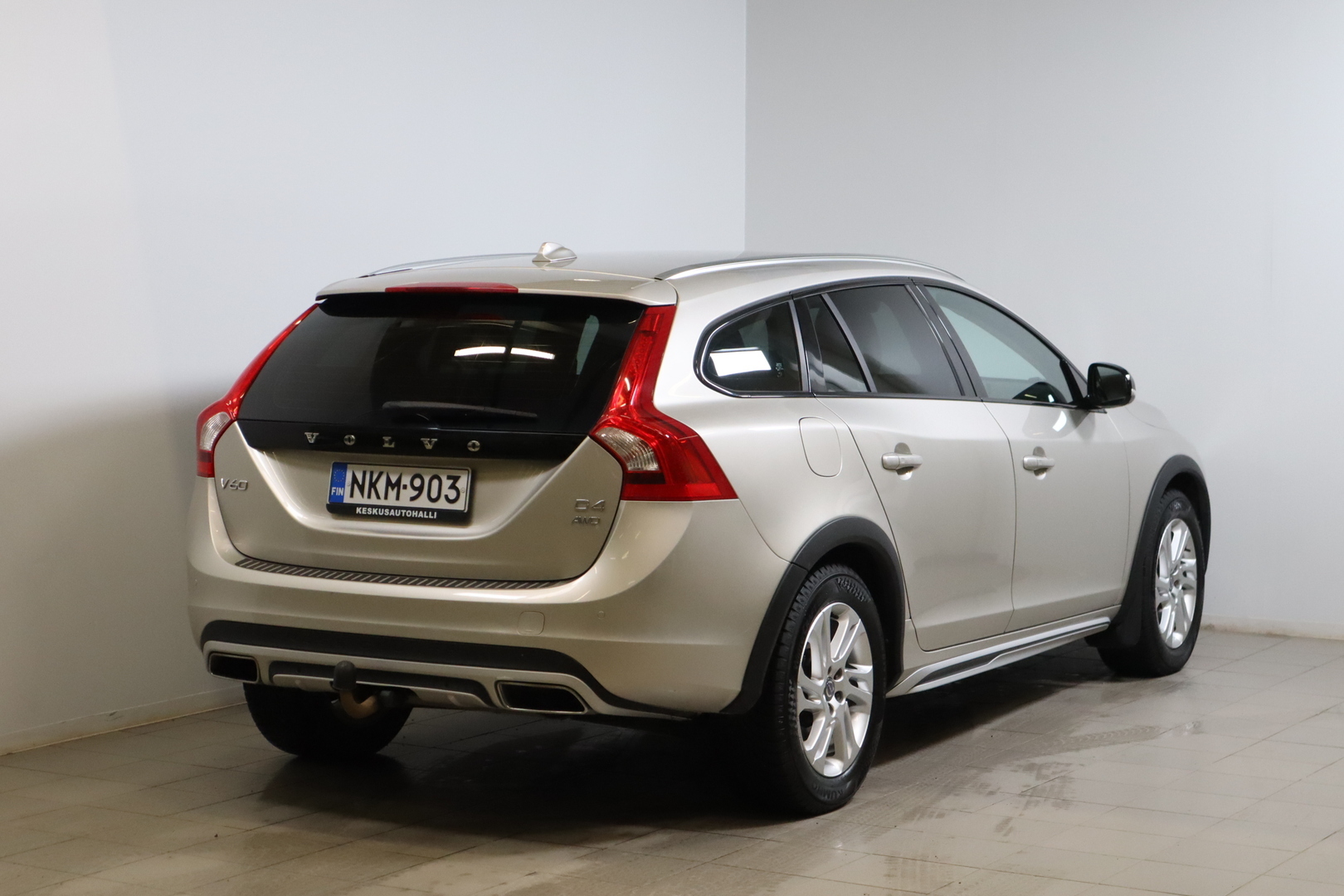 VOLVO V60 Cross Country 2017
