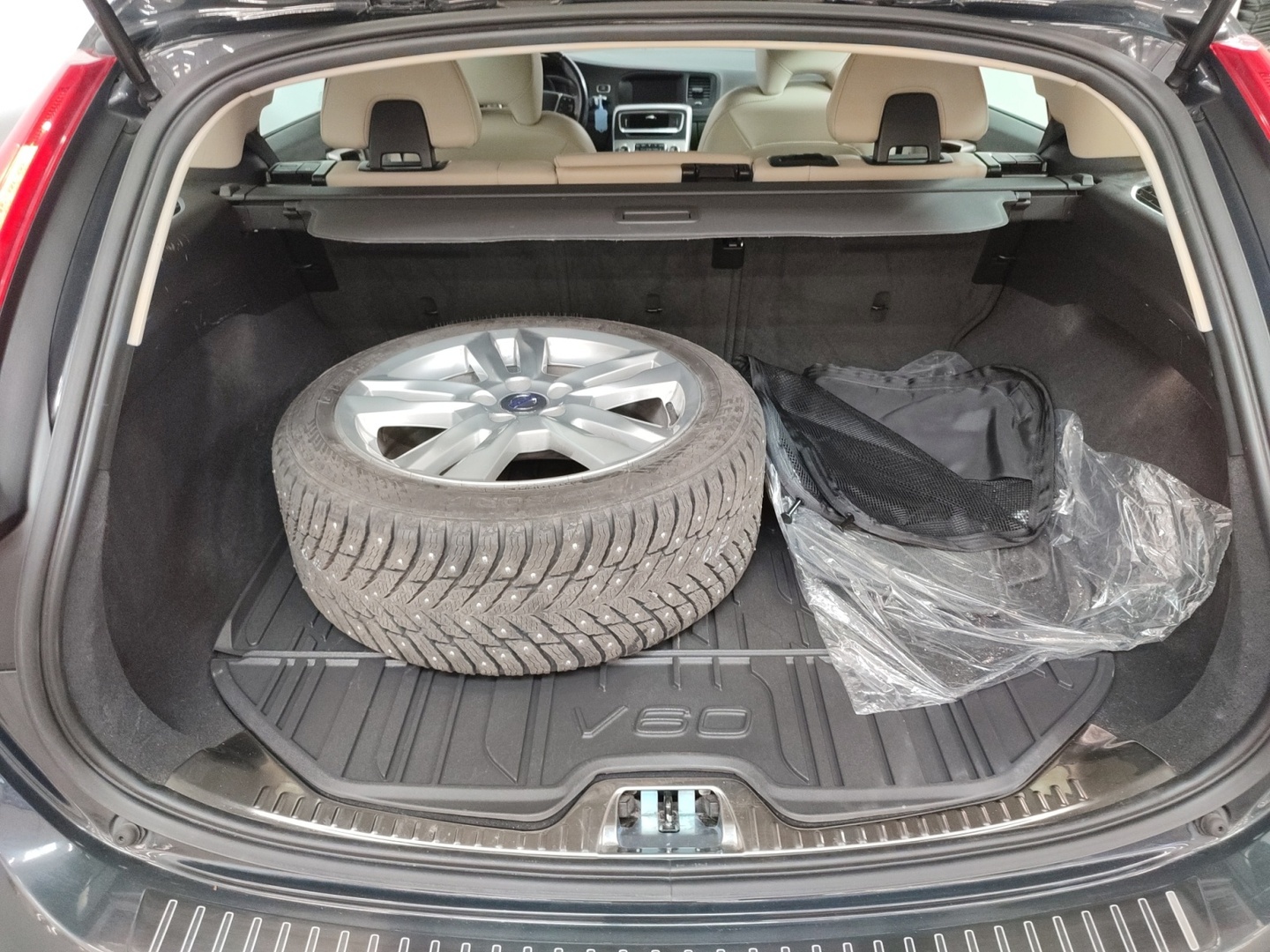 VOLVO V60 2018