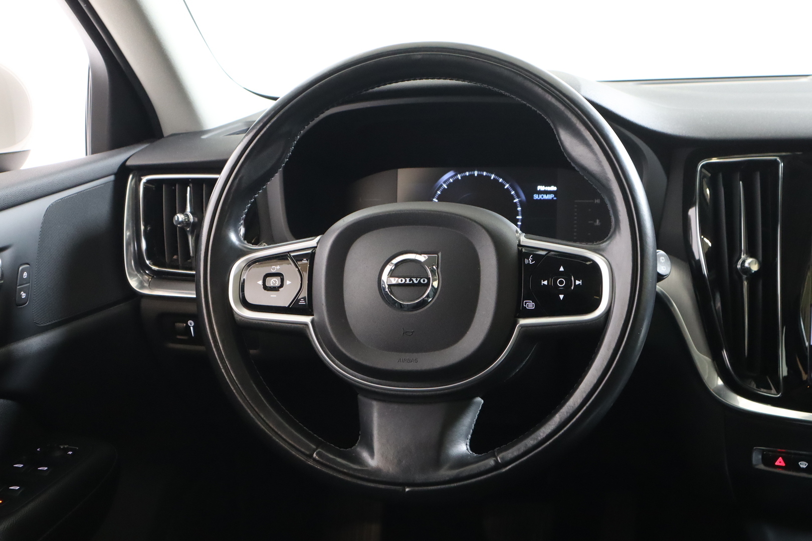 VOLVO V60 2019