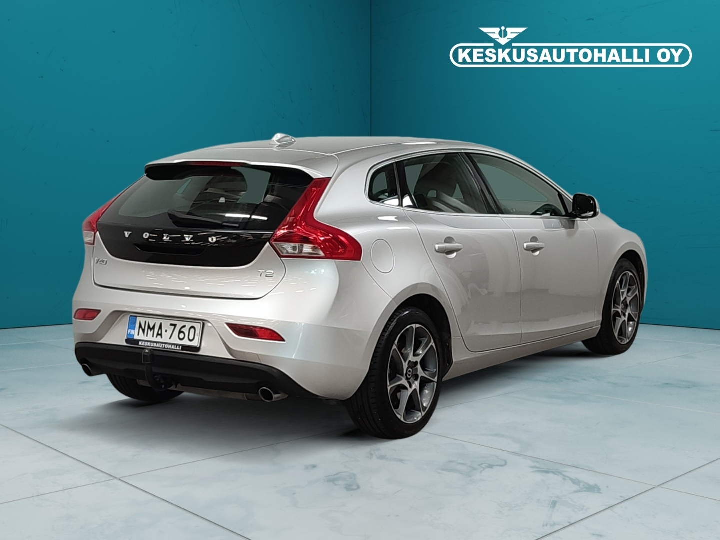 VOLVO V40 2015