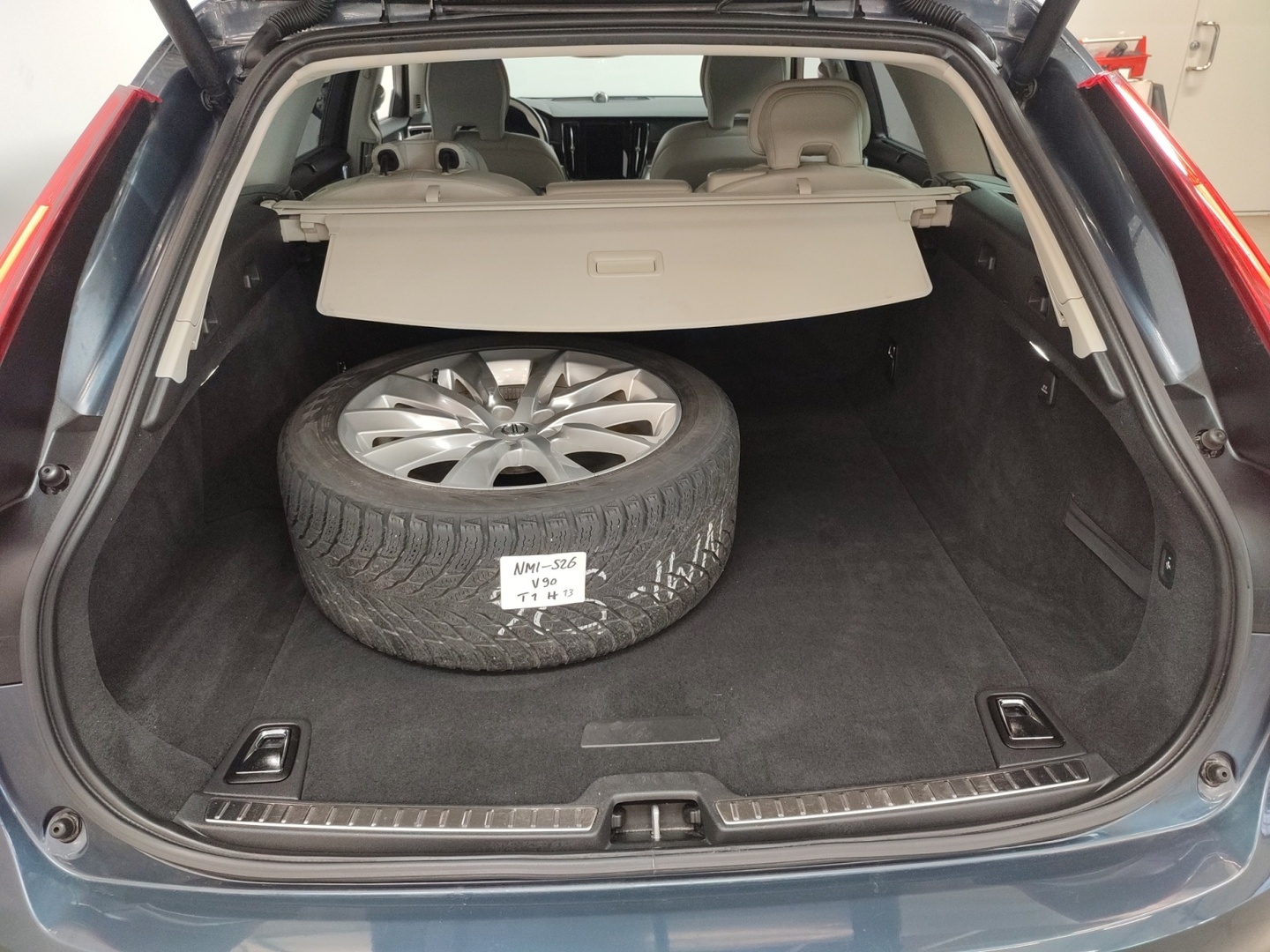 VOLVO V90 2020
