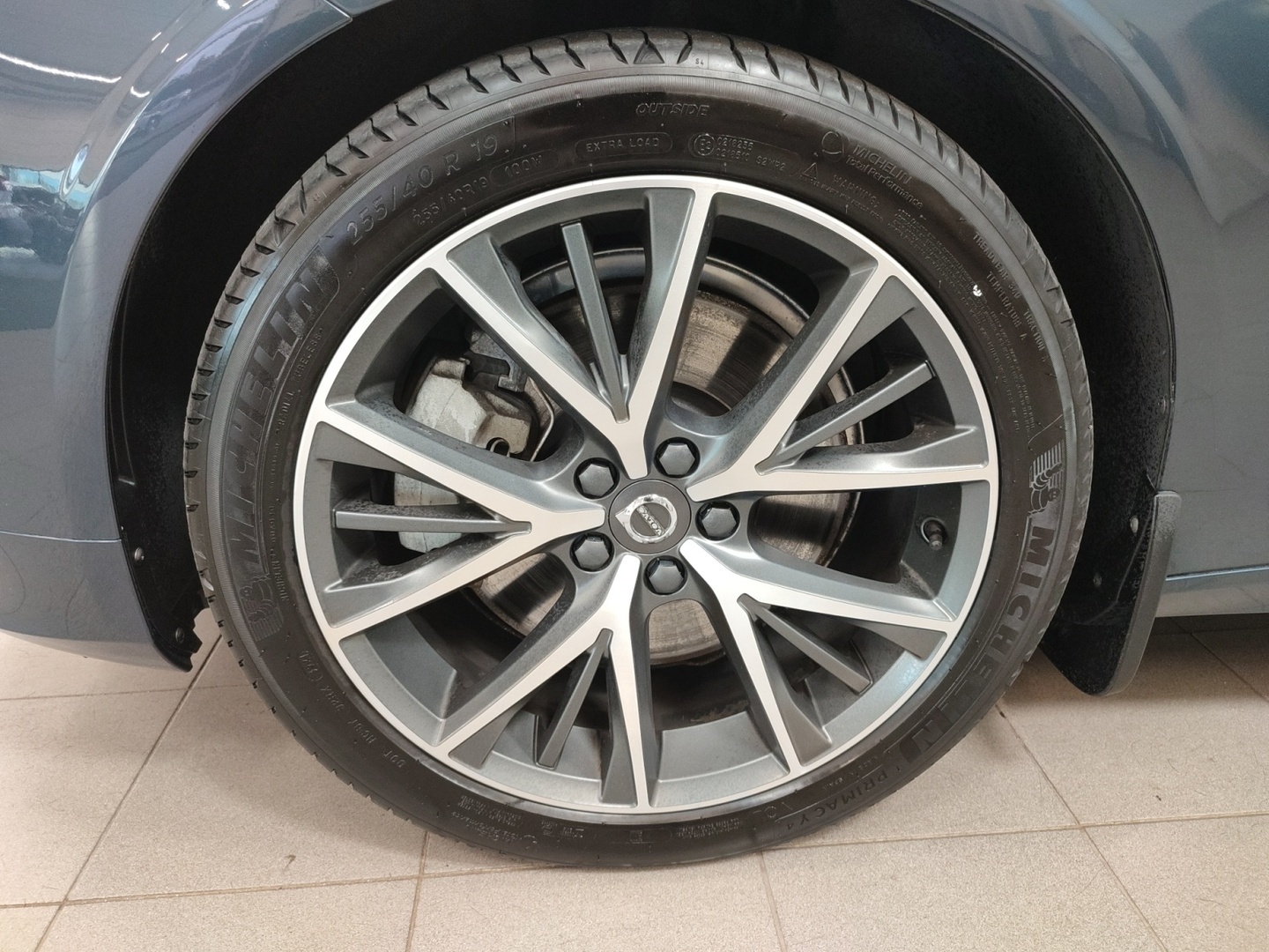 VOLVO V90 2020