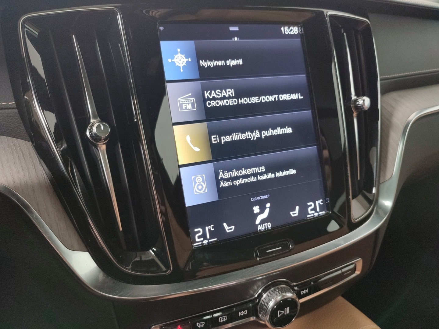 VOLVO V60 2019