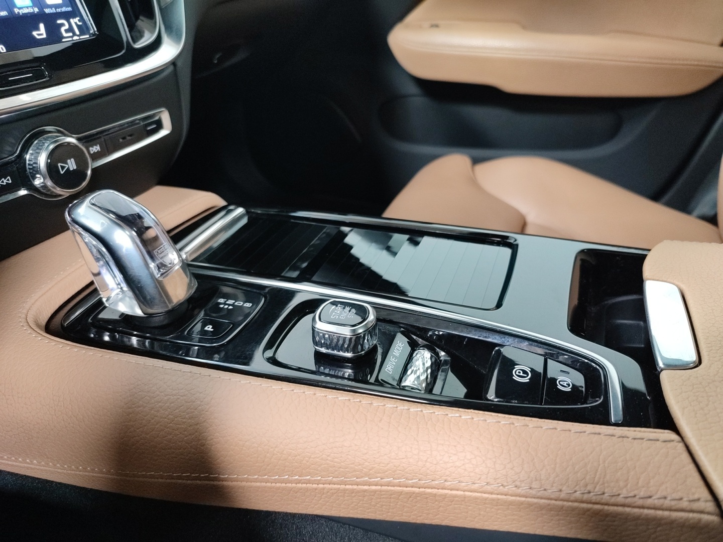 VOLVO V60 2019